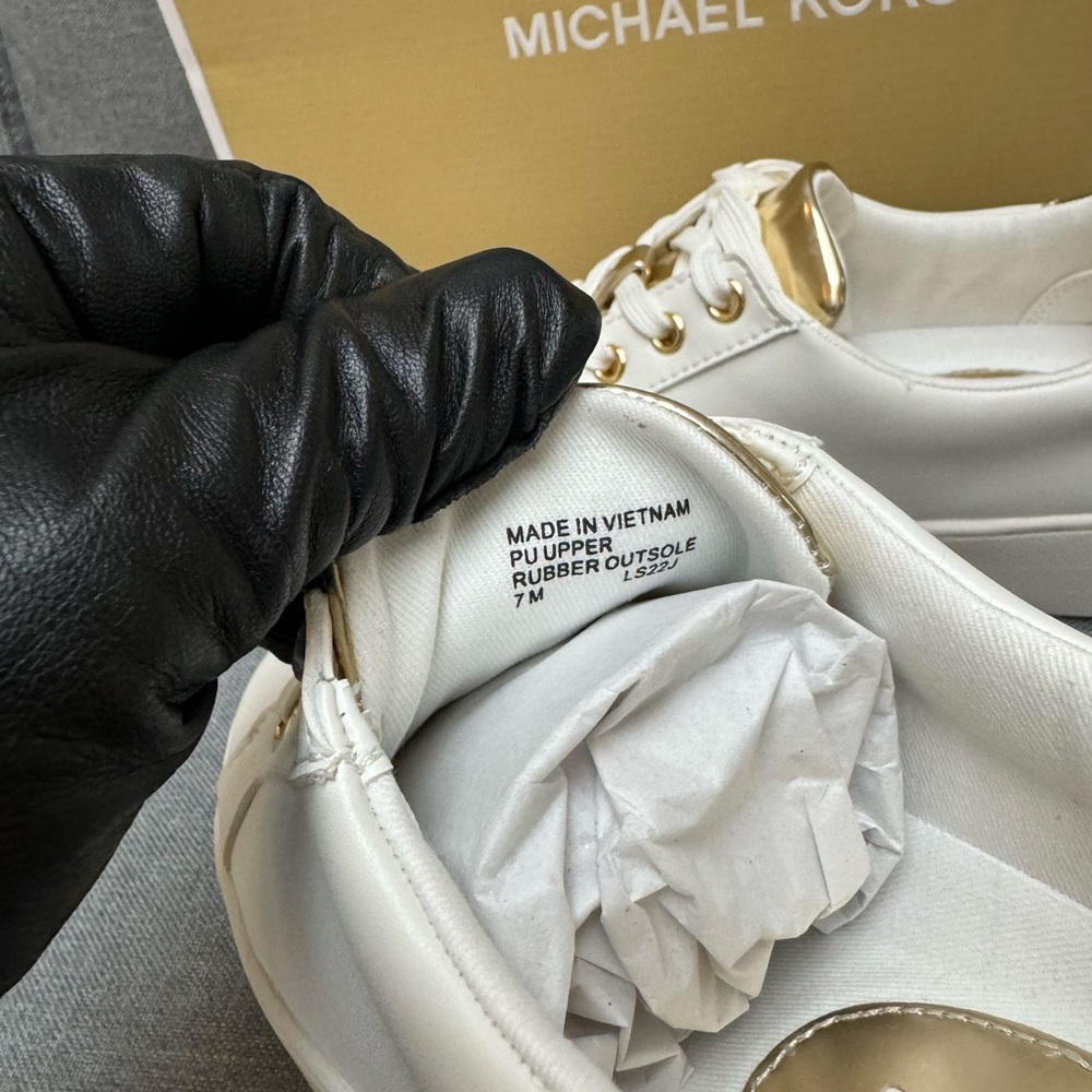 ‼️SOLD‼️🆕Michael Kors Sneakers | Size 7 - Picture 11 of 16